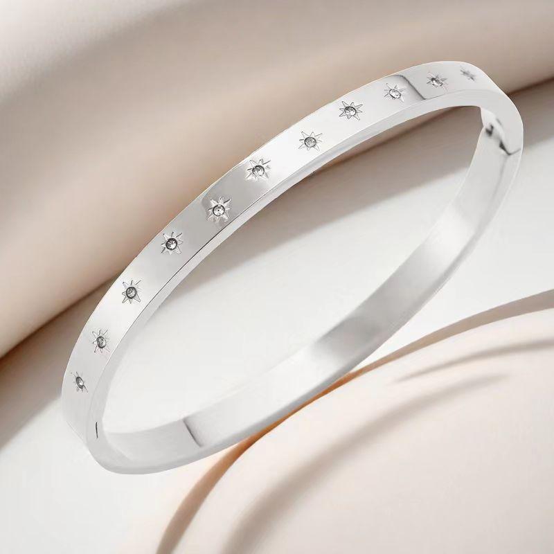 Classic High-end Stainless Steel Gold-plated 18K Silver Inlaid Zircon Fashionable 18K Bracelet 17.5cm&Stainless Steel