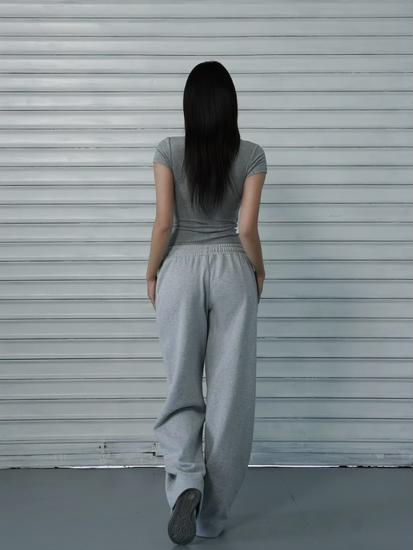 European & American Slim Fit High-Elastic Short-Sleeve T-Shirt: Breathable, Figure-Flattering, Petite Base Top