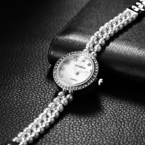 Cute, Sparkling Analog Watch for Women: Pearl and Diamond Design, Waterproof Strap, Adjustable Length, Casual, Business, Fashion Watch - Perfect Gift