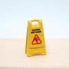 Miniature Toy House Wet Floor Warning Sign Educational Role-playing Decoration Decora Z3A7