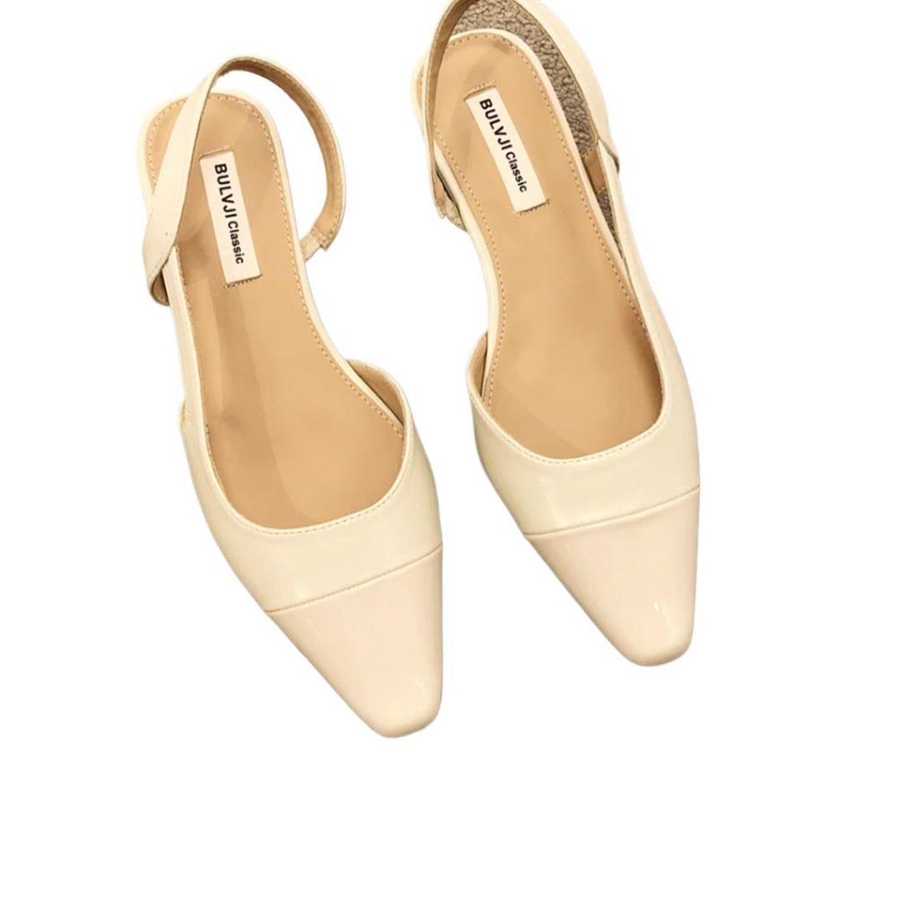 Low-heeled bag head sandals women's French gentle evening nude pointed head small fragrant style lady thick heel empty temperament single shoes