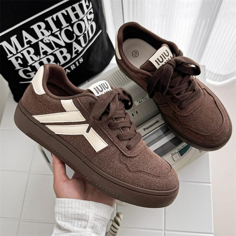 

Простые ретро платформенные немецкие тренировочные кроссовки Новая осенняя легкая студенческая американская повседневная мужская обувь для скейтборда 44 коричневый