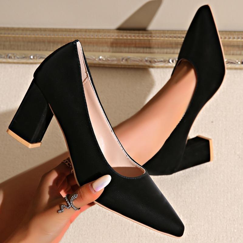 Large Size High Heels Women's Autumn New Temperament Work Commute Comfort Pointed Thick Heel Work Shoes