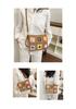 Frühlings-Häkelblumen-Patchwork-Stroh-Quadrattasche - Damen Retro Gewebte Crossbody- und Umhängetasche