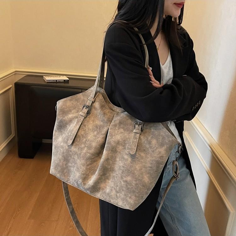 New large-capacity tote bag women's simple casual retro tote bag trendy fashion popular underarm shoulder bag