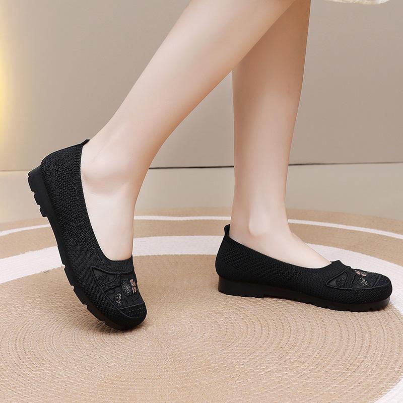 Fashion 2025 summer women's breathable mesh casual shoes hollow-out lightweight slip-on comfortable casual shoes