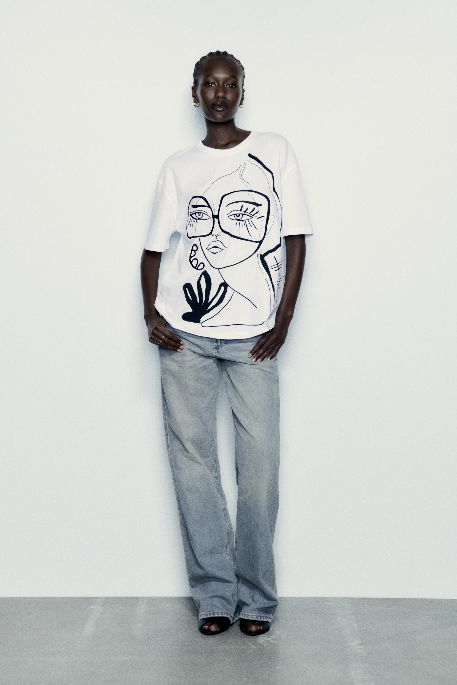 

ФУТБОЛКА ДЛЯ ДЕВОЧКИ С ВЫШИВКОЙ