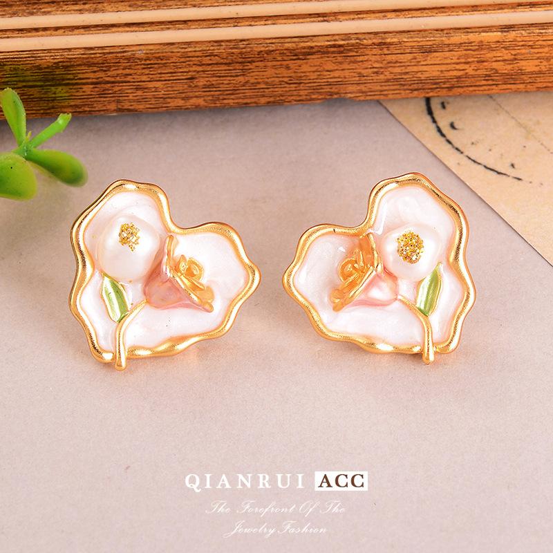 Medieval Style Oil Painting Series Earrings Baroque Pearl High-end Goods New Chinese Style Earrings Versatile Temperament New Women