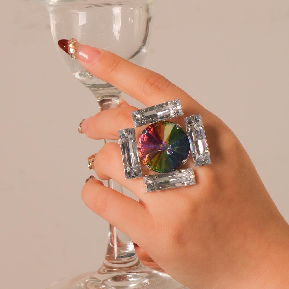 Minimalist Geometric Ring for Women - Hand Jewelry High-end Ring Evening Party Accessory