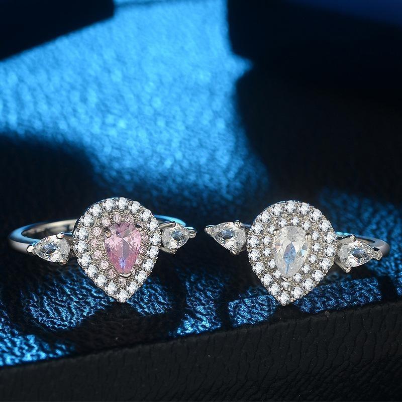 Bague de Fiançailles Élégante en Diamant Rose avec un Design Classique en Forme de Goutte d'Eau pour Femmes
