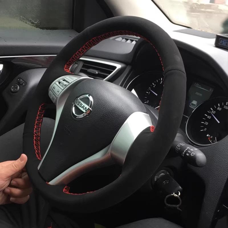 

For Nissan Teana Altima X-Trail Qashqai 2014-2017 Hand-Stitched Non-Slip Black white Leather Car Steering Wheel Cover 3