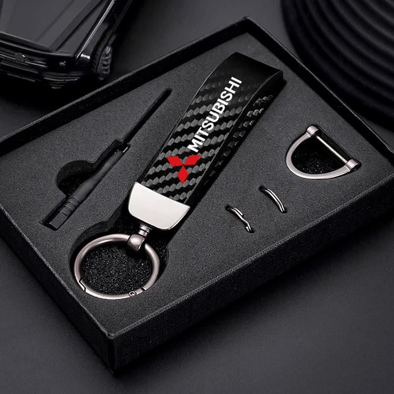 Carbon Fiber Texture Car Key Chain Ring Auto Keychain For Mitsubishi Lancer Outlander Pajero ASX Colt I200 Space Delica Triton