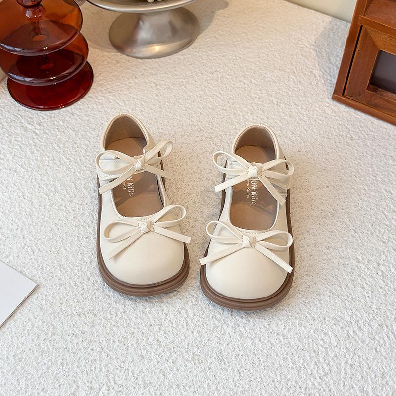

Кожаные туфли для девочек детские зарубежные туфли Мэри Джейн одинарные 2025 новые весенне-осенние модные туфли-балетки с бантом для девочек 21-25 yards, 5 pairs in one hand