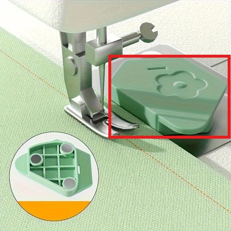 1 Stück Magnetisches Nähmaschinen-Fußpedal-Set mit mehrförmigen Nähfüßen (Sechseckig/Rechteckig/Oval) - Magnetische Befestigung