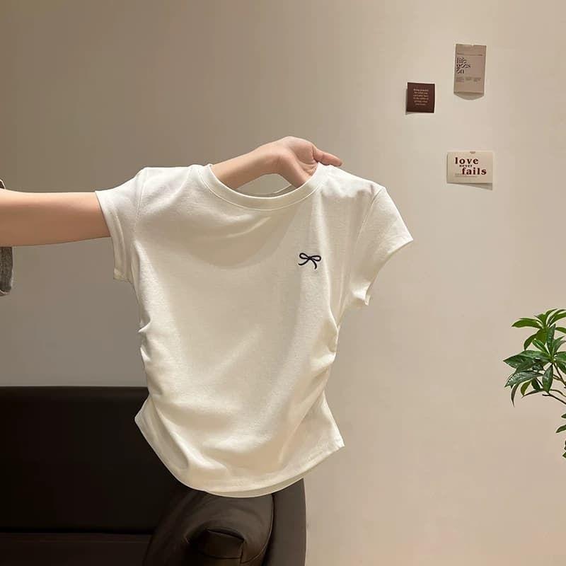 

Дизайнерская сенсорная футболка с плиссированной талией-бантом для женщин с круглым вырезом, прямым плечом, коротким рукавом, летняя новинка, маленький рукав-крылышко, облегающая тело XL