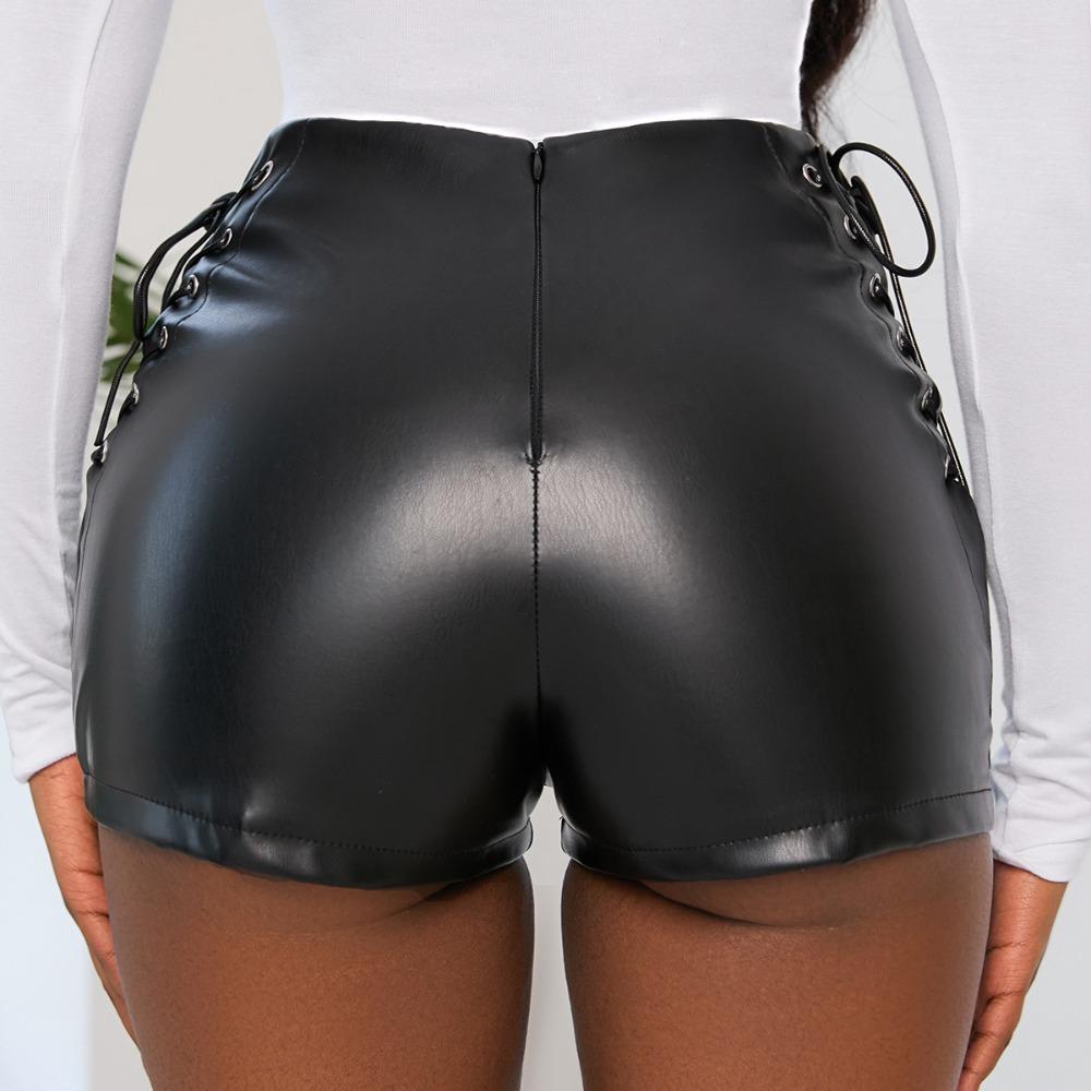 Shorts de Cuero PU Ajustados de Tiro Alto para Mujer Micro Elásticos Cierre de Cordones Trasero Negro Sólido Y2K Club Botas Shorts Calientes