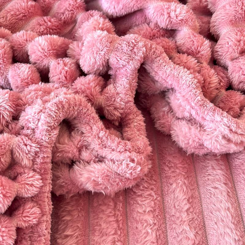2025 Rabbit Velvet Bedsheet Bed Cover, Single Piece, Winter Thick Milk Coral Velvet Mattress Protective Cover, Dust-proof
