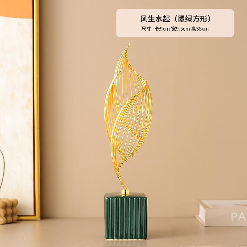 New Creative High-end Ceramic Statues Nordic Luxury Living Room Decorations Home and Office Desk Handicrafts and Ornaments