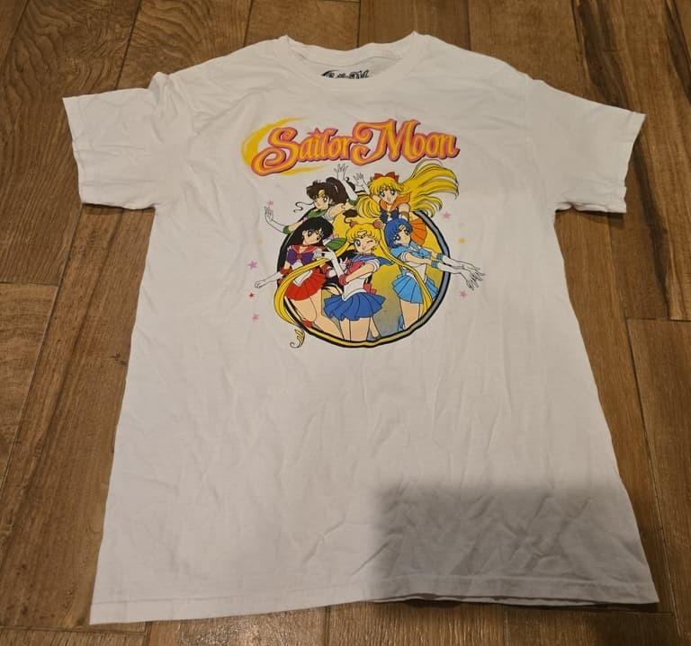 

Sailor Moon Vintage Graphic TShirt Anime manga fan shirt remake PA9358 Unisex T-Shirt M