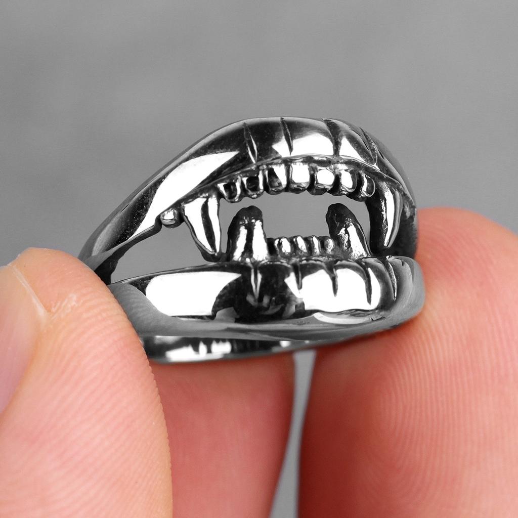 Stainless Steel Men Rings Devil Mouth Teeth Punk Rock Personality for Biker Male Boyfriend Jewelry Creativity Gift