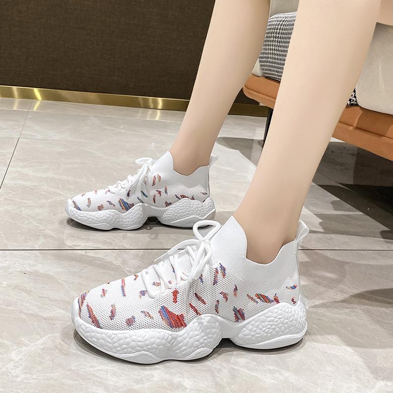 

Breathable casual round head color matching lace-up fly-woven shoes women s 2025 summer new muffin thick-soled casual dad shoes 35 белый