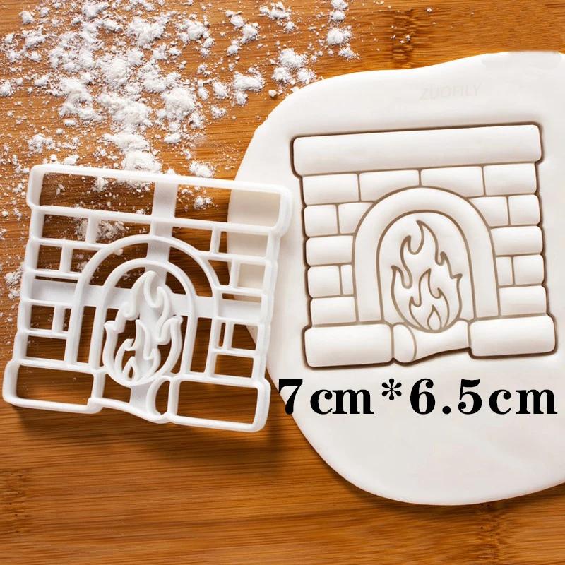 Christmas Cookie Embosser Mold Cartoon 3D Santa Claus Elk Chimney Fireplace Fondant Stamp Cake Decorating Tools Baking Supplies