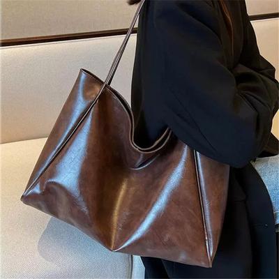 Women's Tote Bag  Large Capacity Soft Leather Shoulder Bag  Retro Casual Handbag  Perfect for Commuting Handbags Travel Bag