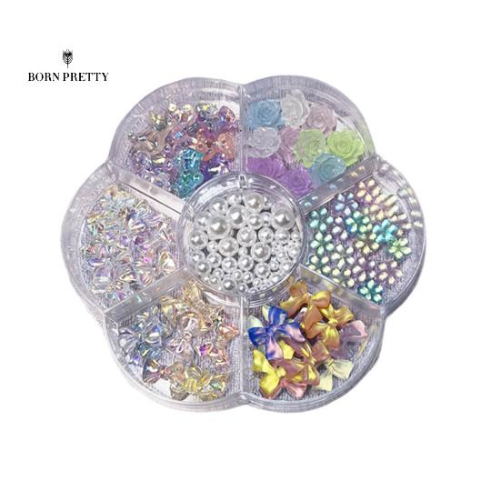 

Стильные ногти со стразами. Украшения для ногтей. Аксессуары различной формы. Дизайн ногтей. F