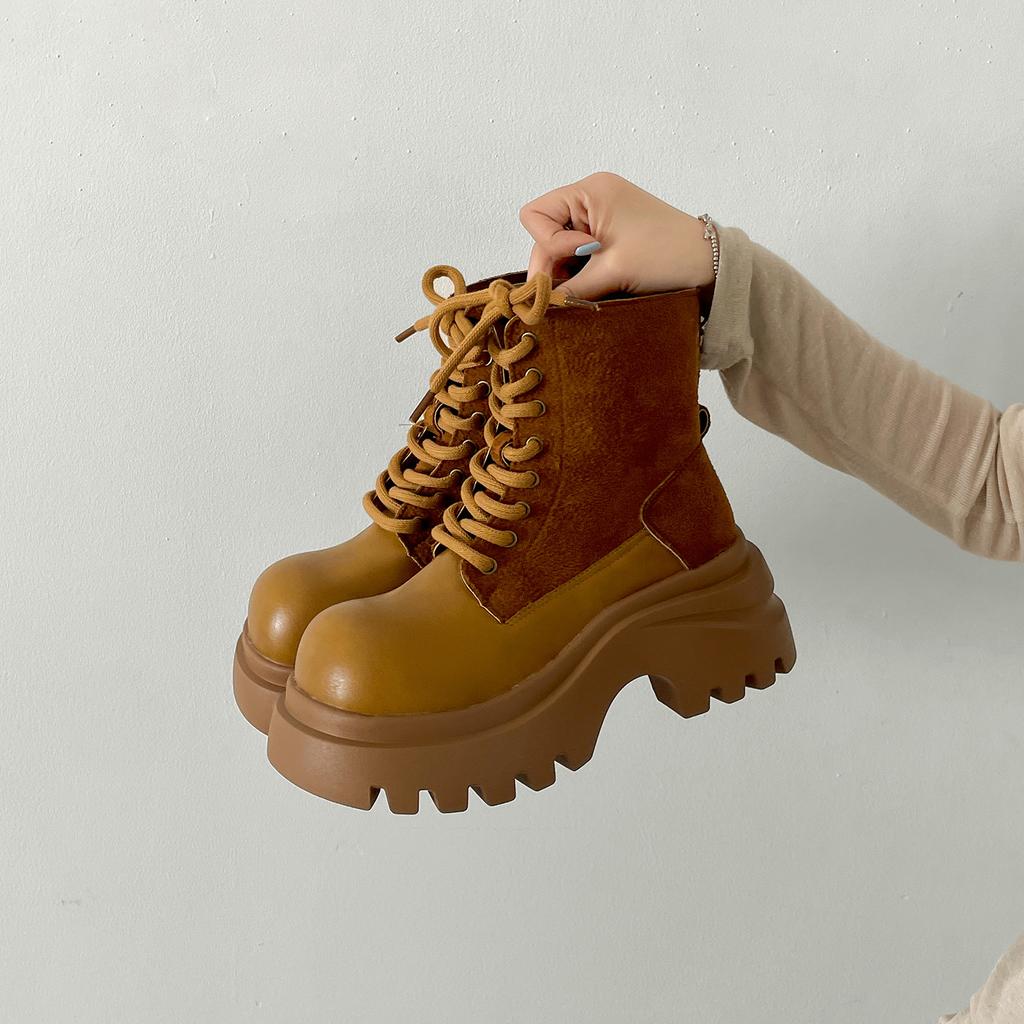 Queen Fan White British Style Thick-soled Martin Boots Women's 2025 New Autumn Small Height Increasing Short Boots