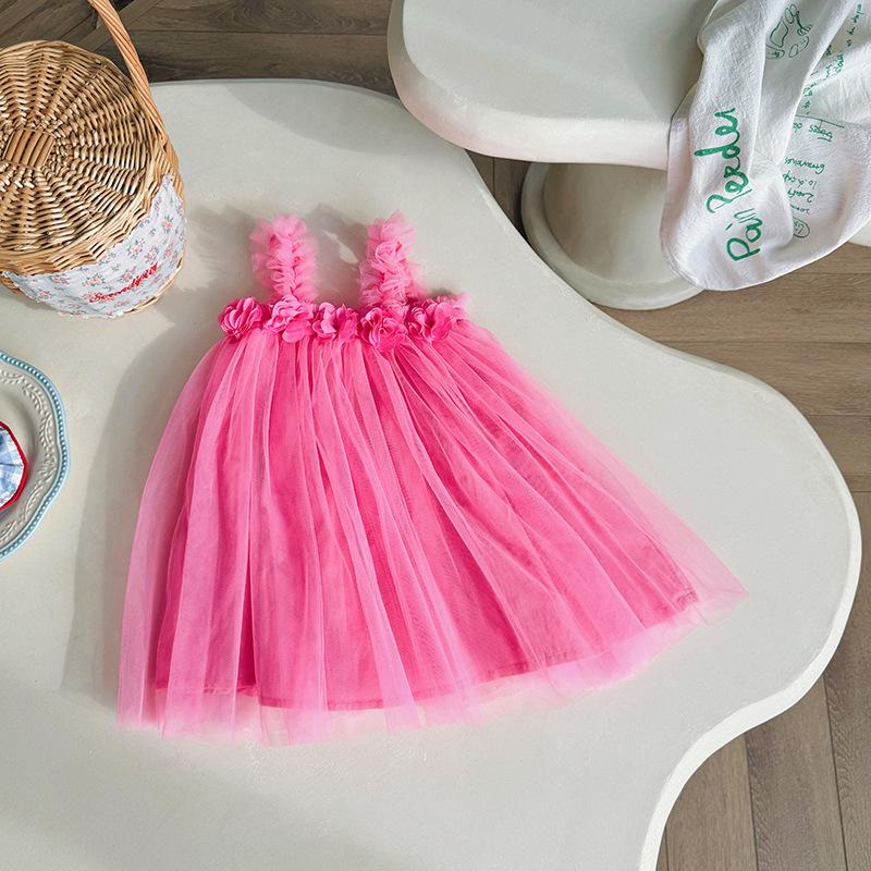 Rochie de Plajă Summer cu Bretele din Plasă și Flori 3D pentru Fete Dulci - Fustă Pufoasă de Prințesă pentru Bebelușe.