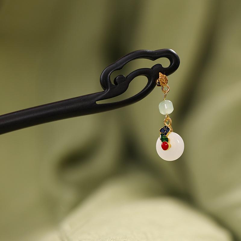 "Auspicious Lotus Cloud Sandalwood Hairpin: Ancient Chinese Style Hanfu Headdress for Women"