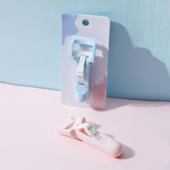 Eyelash Curler Compact Size Ergonomic Design Spring Handle Long-Lasting Effect Comfortable Grip Precision Curl Control Eyelash Lift Makeup Tool for