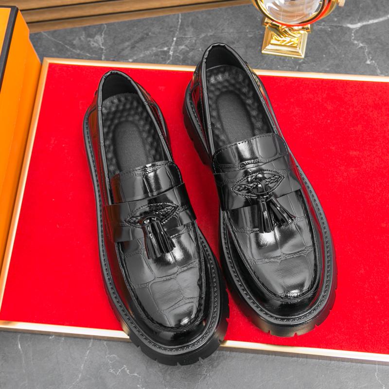 Moda Moda Retro Męskie Mokasyny na Grubej Podeszwie Frędzle Derby Skórzane Buty Luksusowe Towary Męskie Buty Biznesowe Eleganckie Codzienne Buty do Sukienki