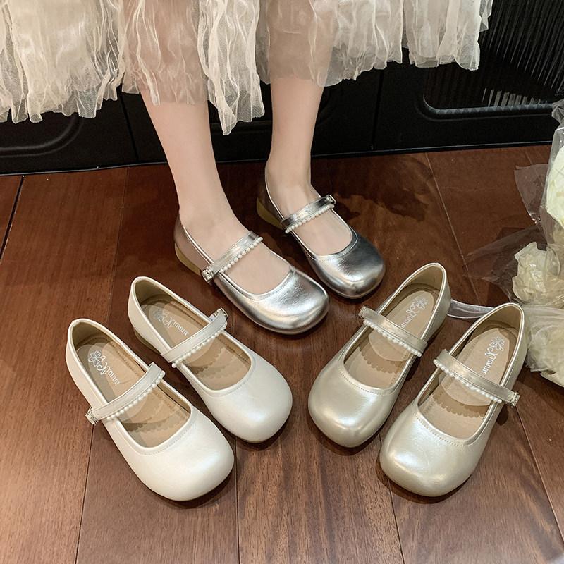 Flat bottom light mouth low heel Mary Jane single shoes women's 2025 summer new French beautiful pearl with skirt small leather shoes