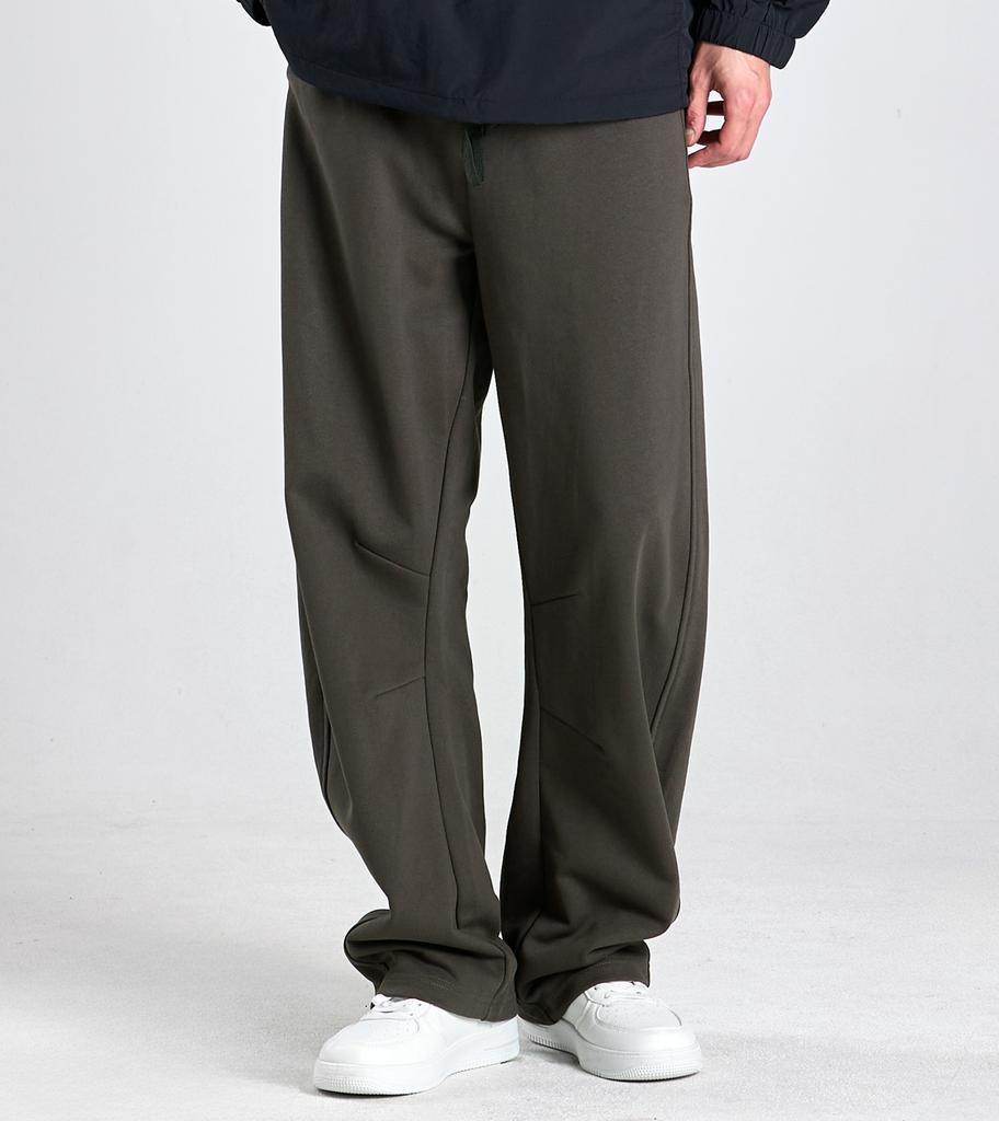 Beoteunseoul Curved Volume Line Elastic Waist Sweatpants (Khaki)