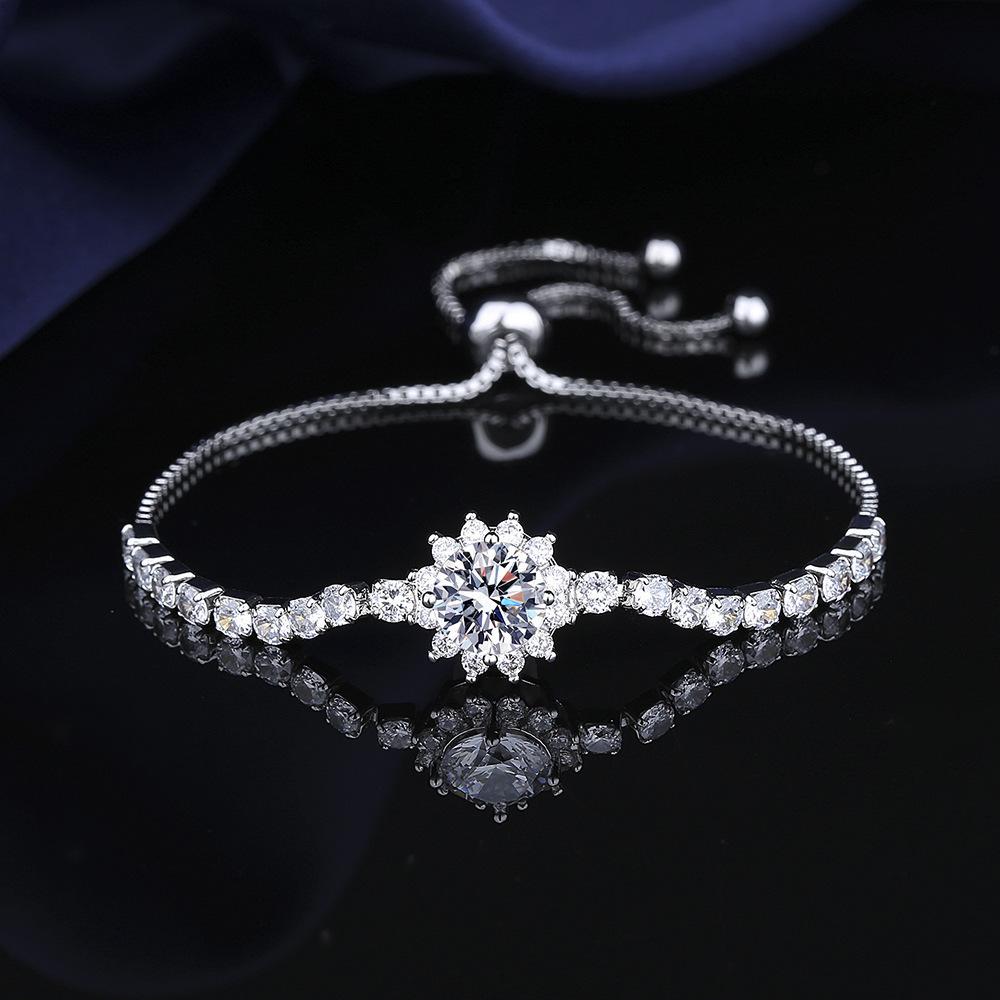 

High End Sunflower Pull Bracelet with Two Carat Diamond for Women Fashion Jewelry