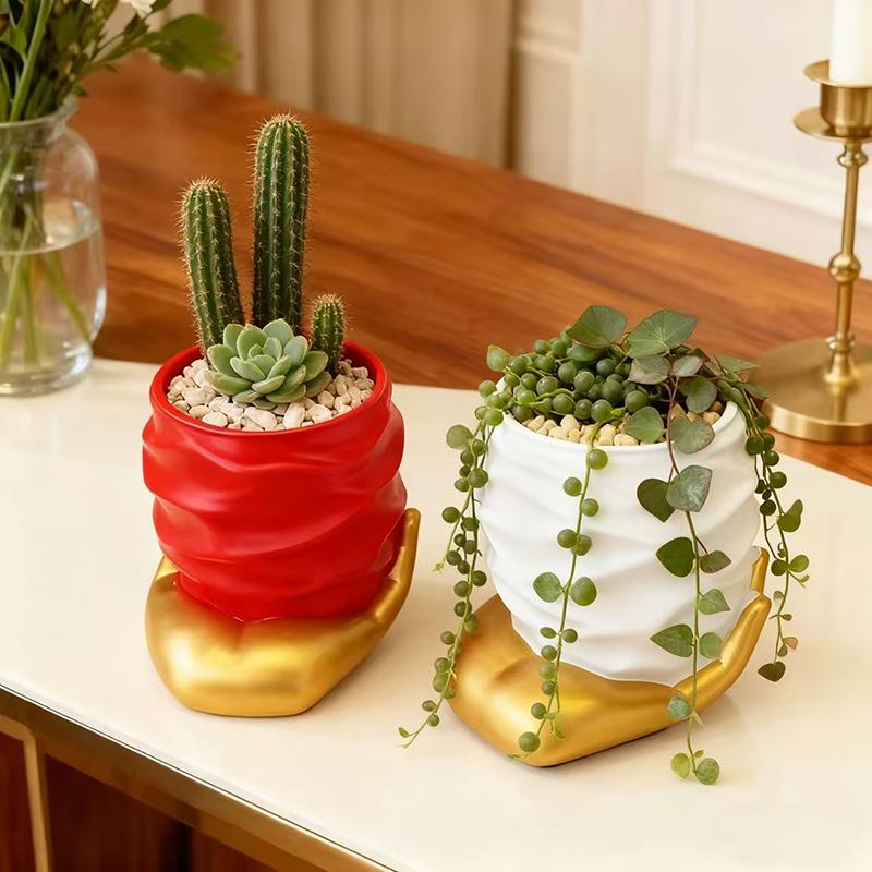 Creative Hand Holding Heart Flowerpot Green Potted Plants Container Home Courtyard Garden Decor Handicrafts Ornament