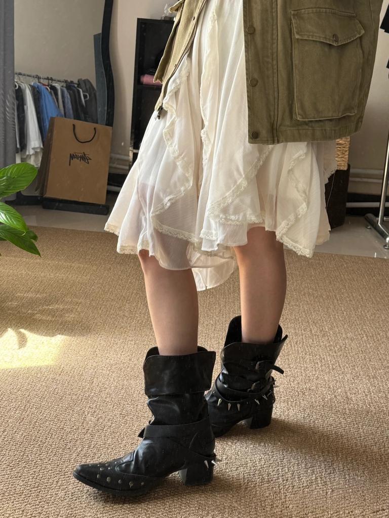 Fashion Spike Embellished Leather Ankel Boots Punk Style Pointed Toe Chunky Heel Western Booties 2025 Spring Autumn Women's Modern Boots