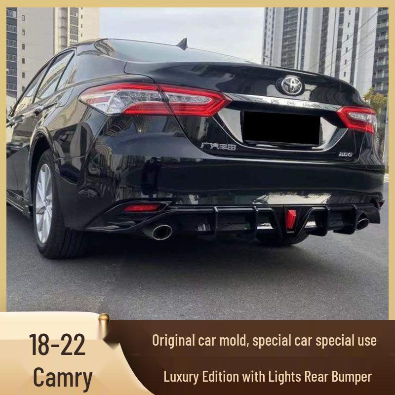 Zadný difúzor Toyota Camry 2018-2022 s navigačnými svetlami