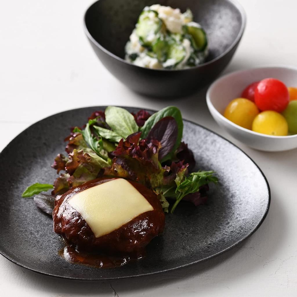 Trojúhelníkový talíř Tonami Shoten Made-in-Japan, Talíř Musubi, Nerozbitný, Hliník se vzhledem keramiky s lehkou černou glazurou, Malý,