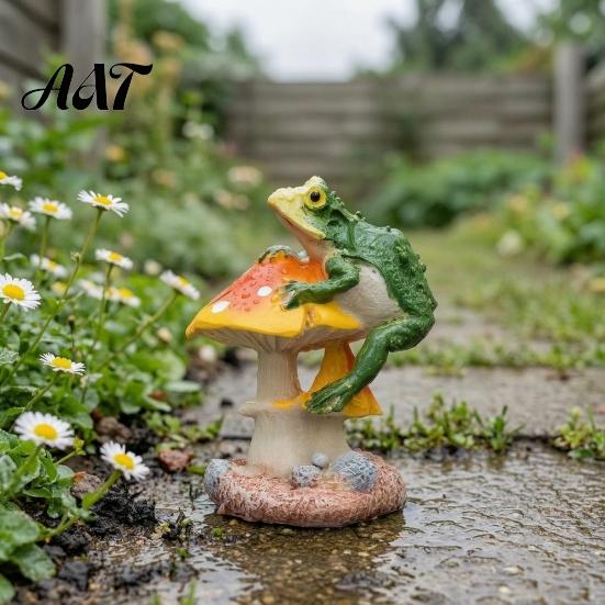 Waterproof Terrarium Decorations Resin Frog on Mushrooms Figurine, DIY Micro Landscape Bonsai Ornament, Miniature Mushroom Figurines Garden