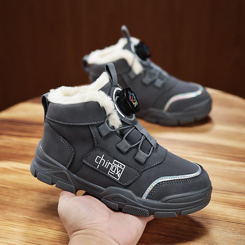 Boys' cotton shoes 2025 winter new velvet thickened button non-slip cotton shoes medium and older children's warm sports shoes