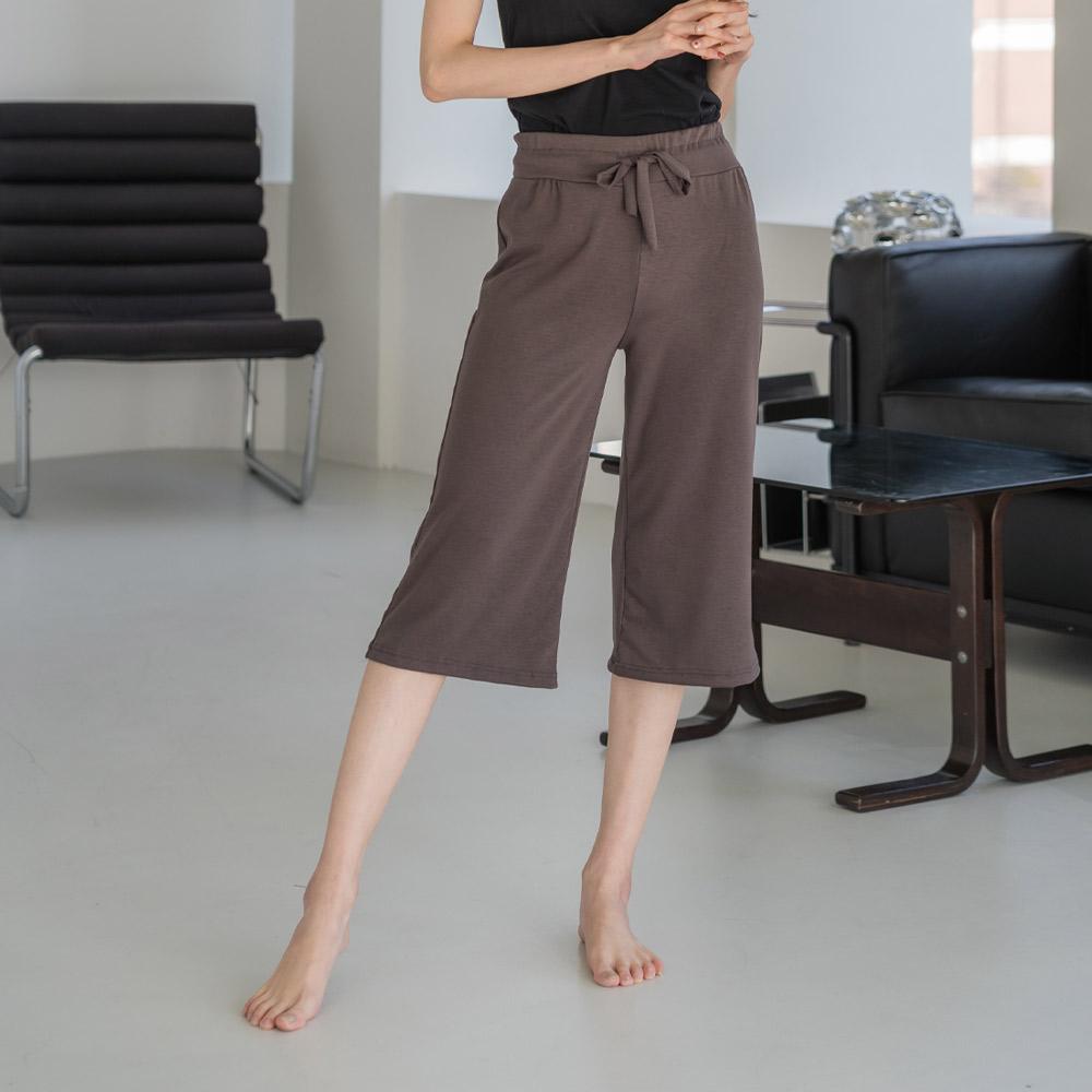 A One Women'S Miss Yoga Half-Length Pants (66744)