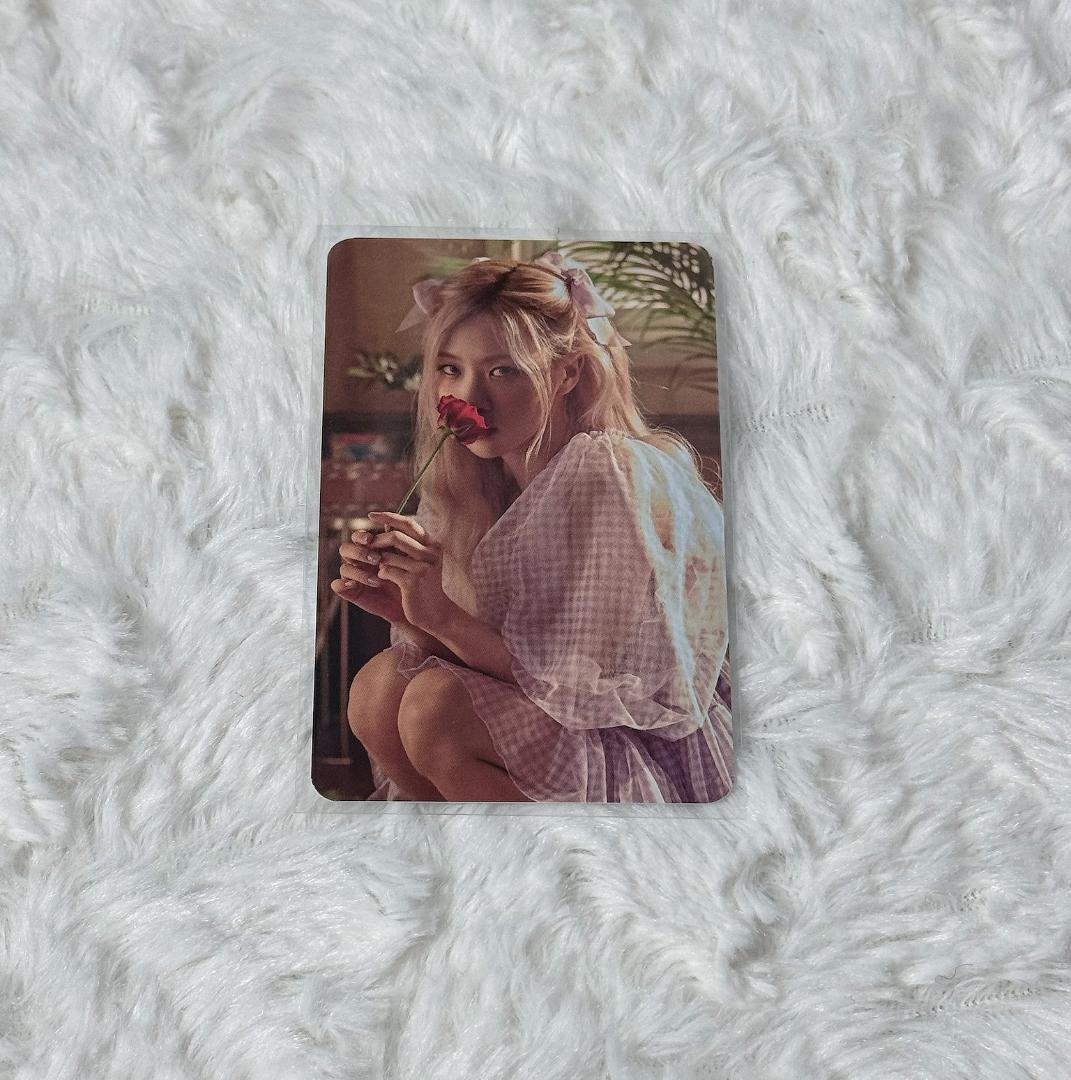 

[USED] Official BLACKPINK Rosé Photobook Bonus Trading Card