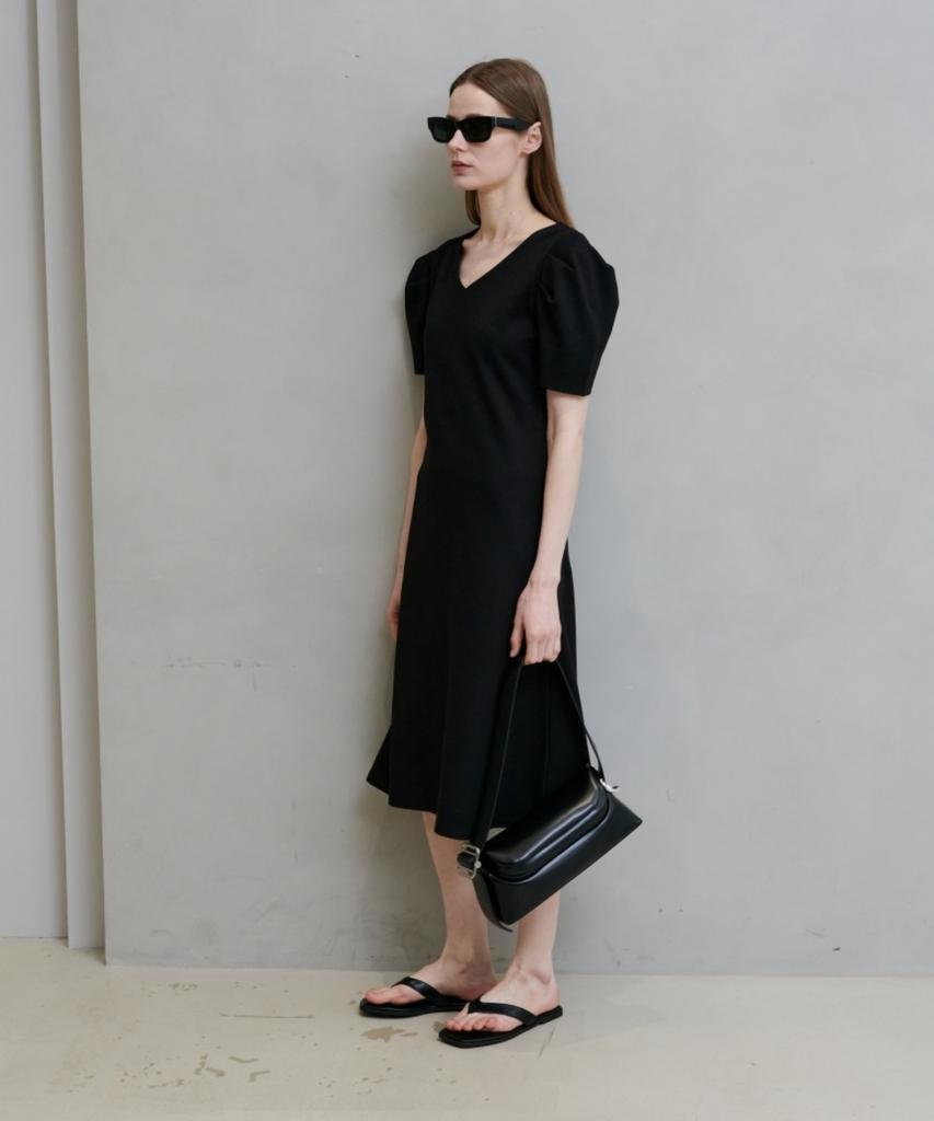 Owaiwai Stretch Volume Dress_Black