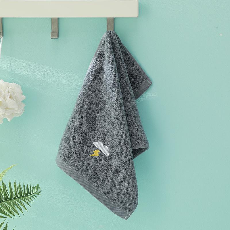 

Мягкое вышитое полотенце с фруктовым узором жаккардовое абсорбирующее утолщенное хлопковое детсадовское детское полотенце для умывания 25*45cm серый