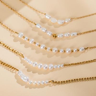 French Retro Pearl Necklace: 18K Gold-Plated Stainless Steel, Irregular Design, Light Luxury, Versatile Layered Clavicle Chain for Women.