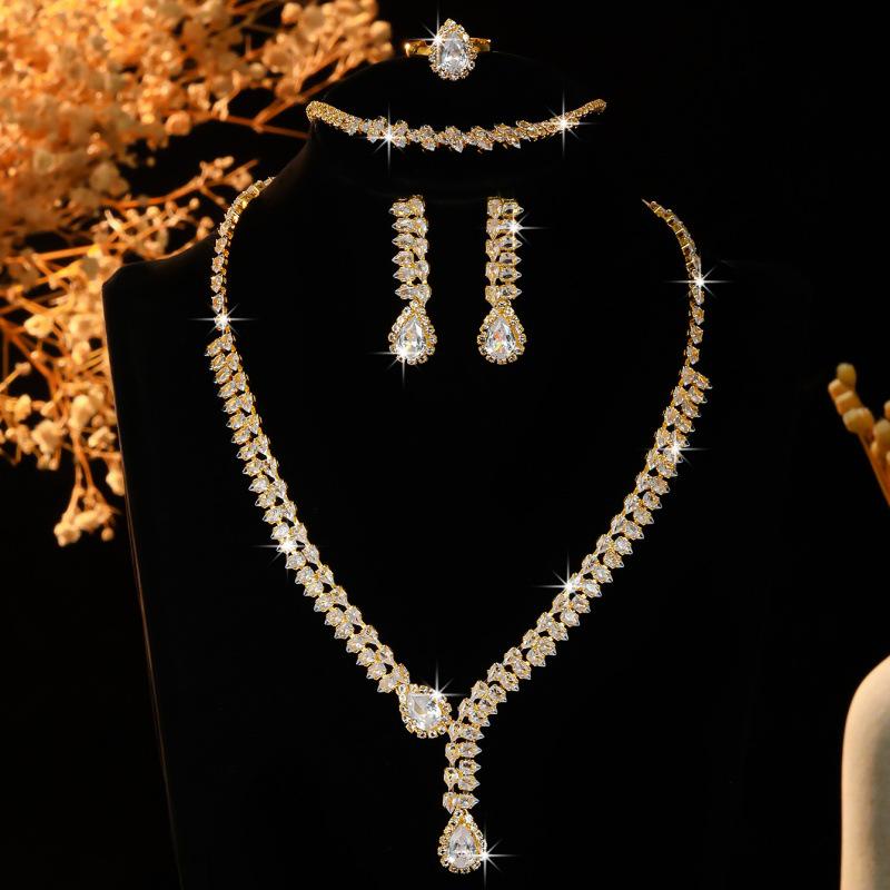 Elegant Crystal Necklace & Earrings Set for Weddings and Banquets
