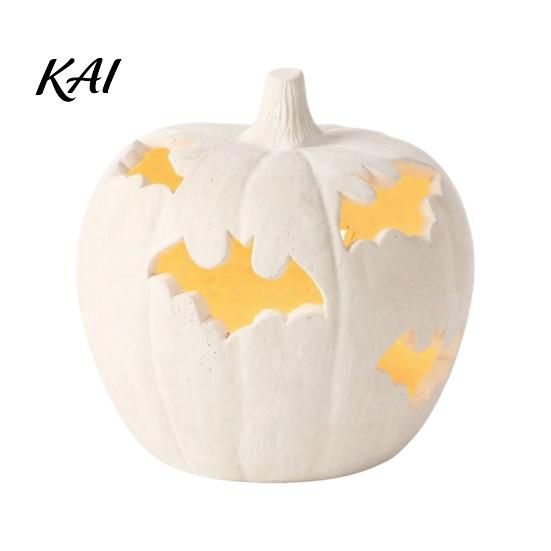 Verlichte Pompoen Beeldje Halloween Hars Figuur, Vleermuis Uitgesneden Lantaarn met Seizoensgebonden Bureau Centerpieces Warm Licht, Spookachtig Binnen Buiten Huis
