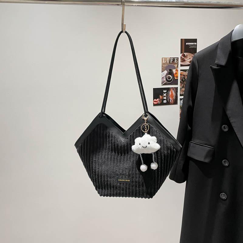 

Fashion retro new vertical pattern versatile tote bag women s personality lightweight high-quality casual autumn French shoulder bag no pendant
